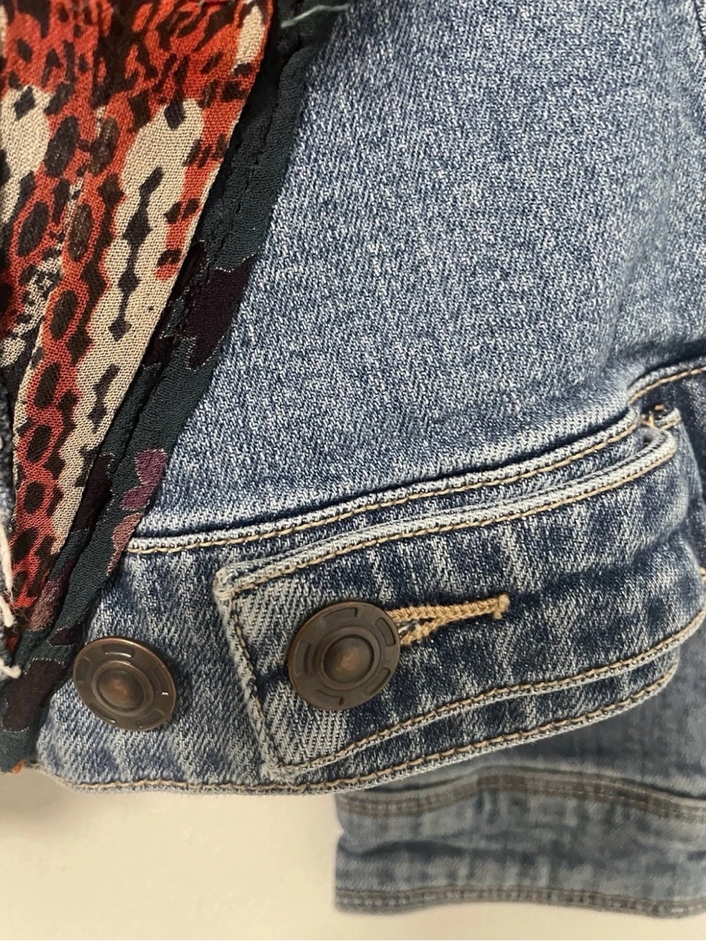 Pink Floyd Patchwork Denim Jacket for Women - Picture 13 of 15